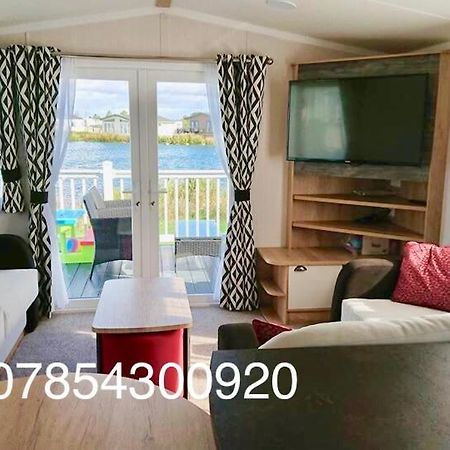 Haven Haggerston Castle Caravan Hire Cheswick  外观 照片