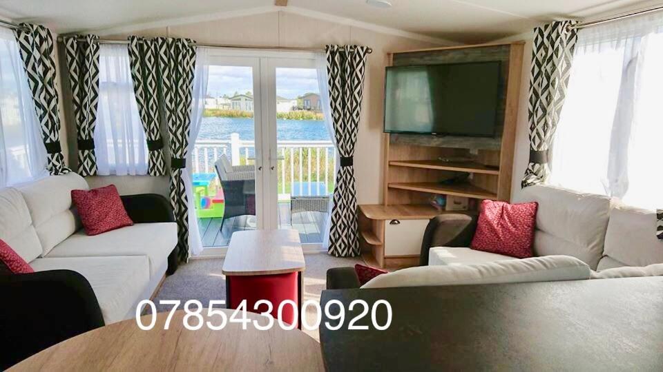 Haven Haggerston Castle Caravan Hire Cheswick  外观 照片